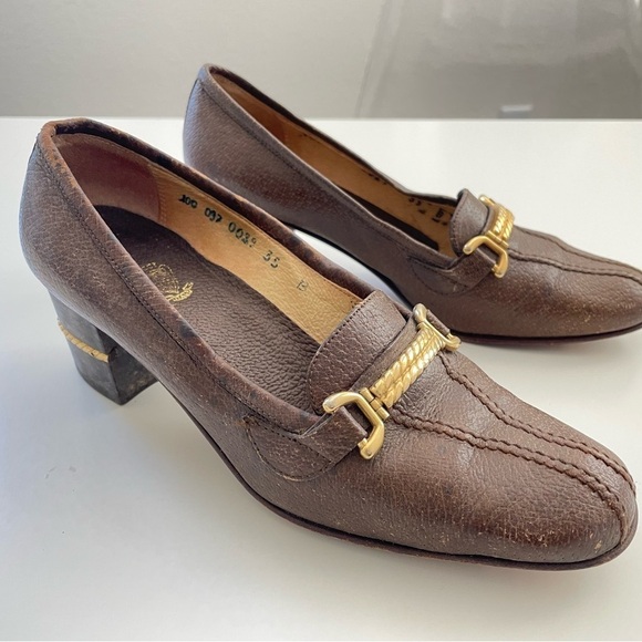 Vintage 70s Gucci Block Heel Loafers with Gold Accent Size 35 - Picture 2 of 11